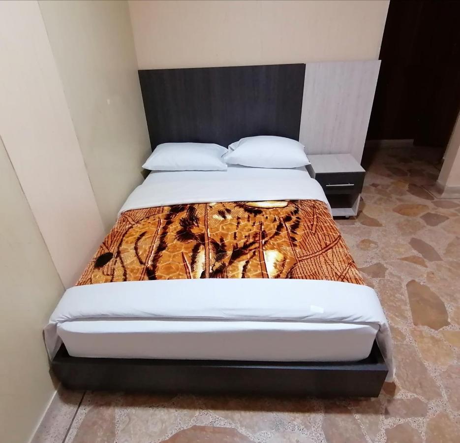 Hotel Golden Suite Pereira Ngoại thất bức ảnh